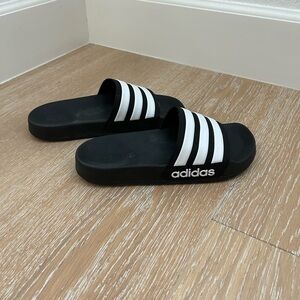 Adidas Unisex Adilette slip on slides